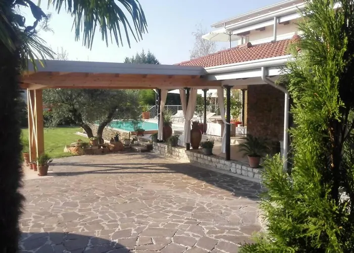 Benacus Villa *